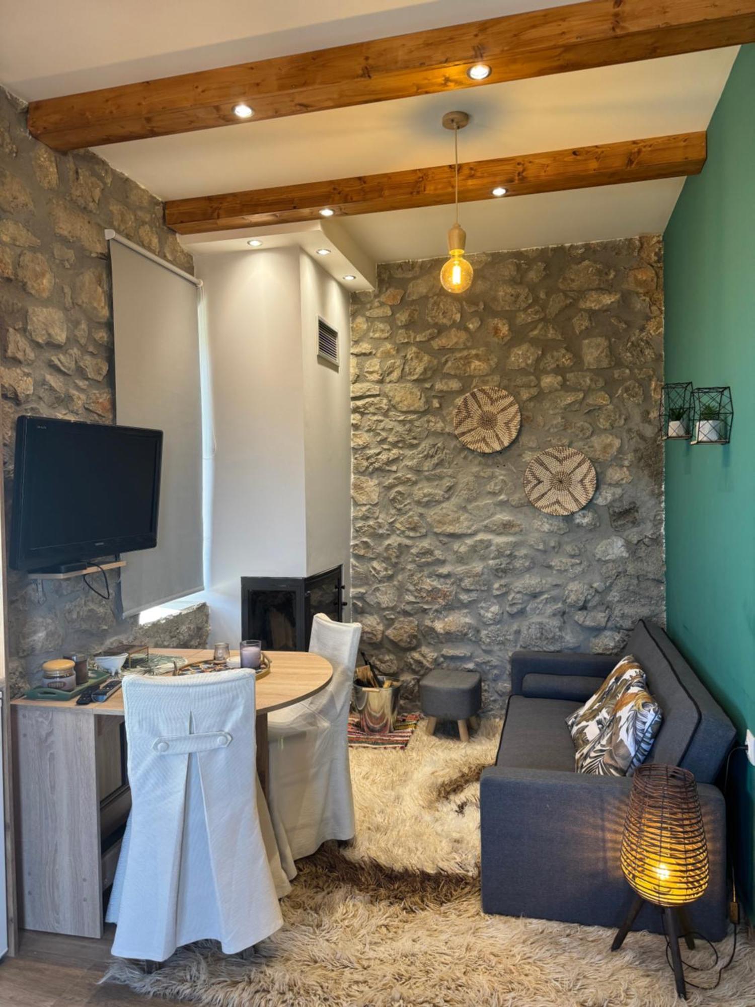 Χαρουλα Studio Павлиани Екстериор снимка